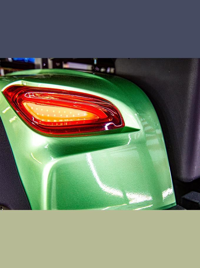 2025 Edge Vortex V4 Green Parakeet